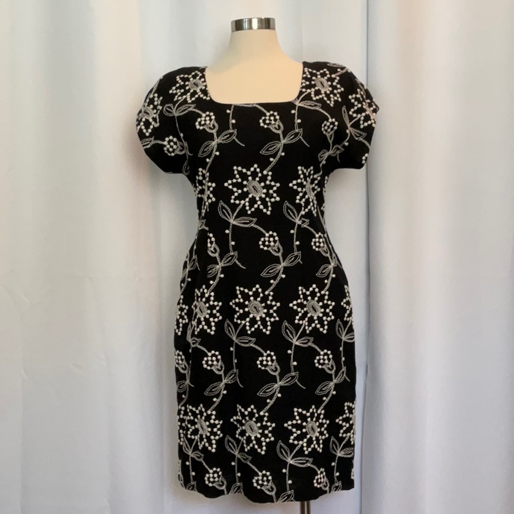 NWT Vintage Carole Little Black Scoop Neck Embroidered Dress Women Size 10
